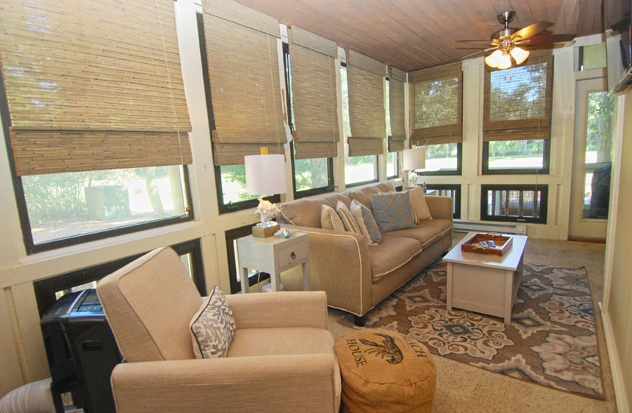 beach house sun room