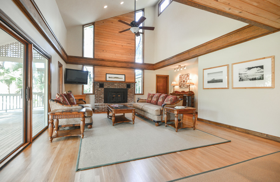 3143 SIR 2_great room