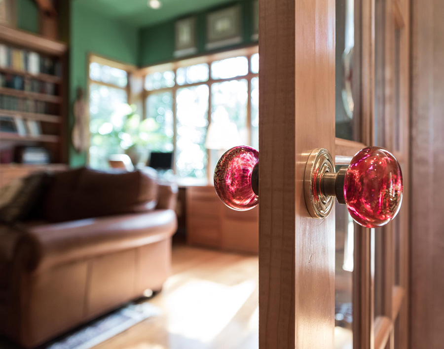 3212 Bohicket Road_library 2_blog