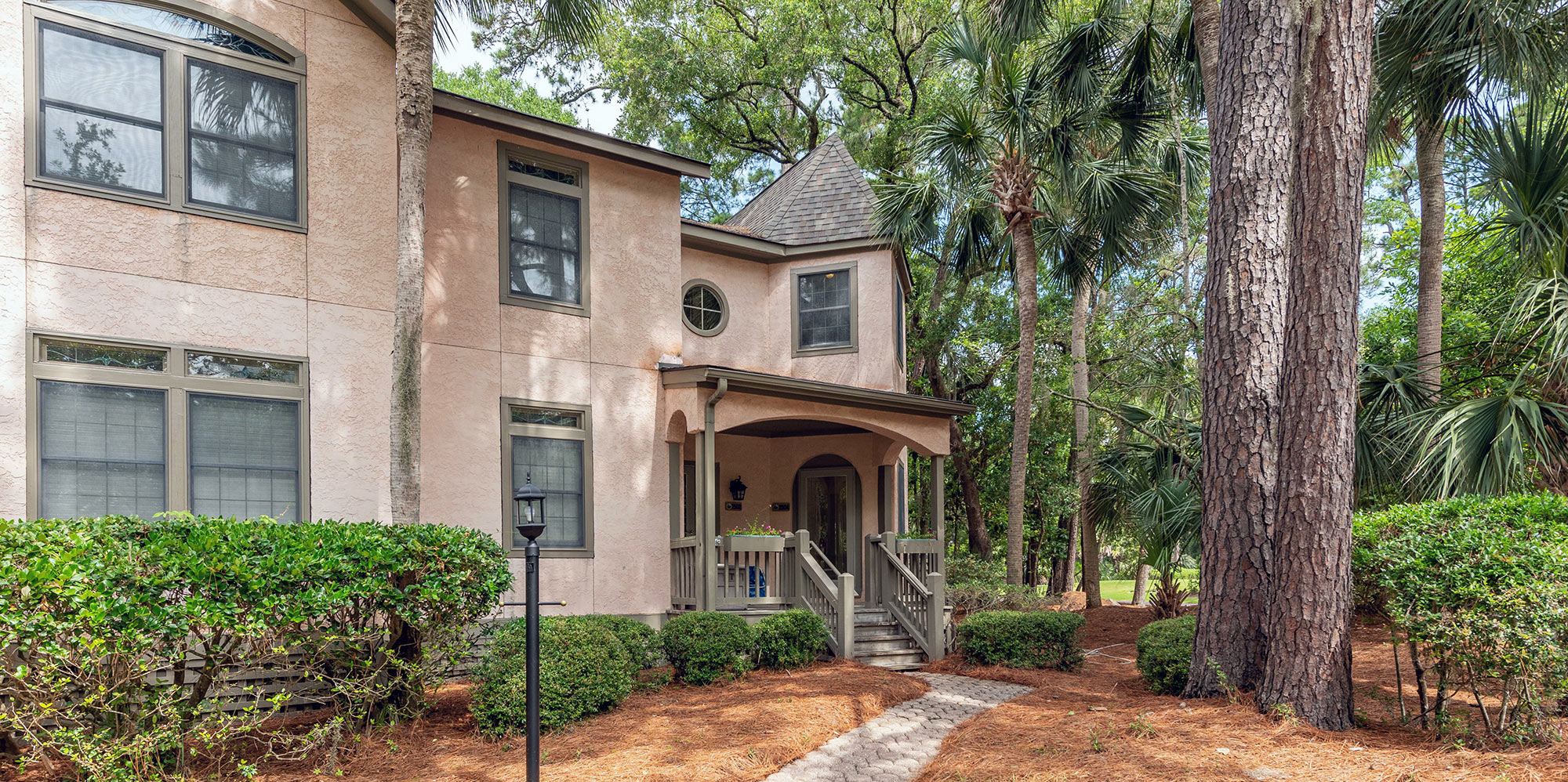 Chateau by the Green