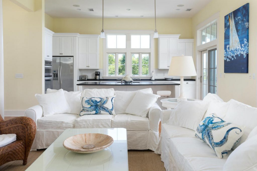 3726-Amberjack-kitchen